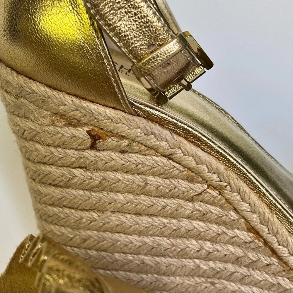 MICHAEL Michael Kors beautiful wedge